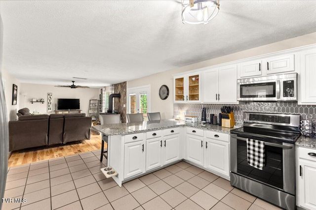 1594 Christian Bend Road, Church Hill, TN 37642
