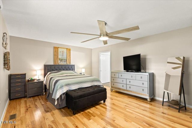 1594 Christian Bend Road, Church Hill, TN 37642