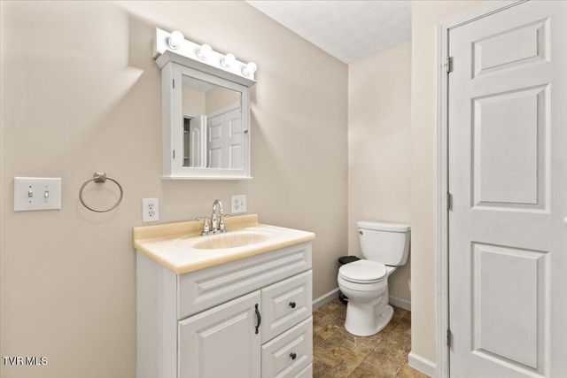 1594 Christian Bend Road, Church Hill, TN 37642