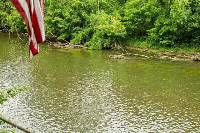 1594 Christian Bend Road, Church Hill, TN 37642