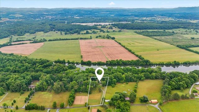1594 Christian Bend Road, Church Hill, TN 37642