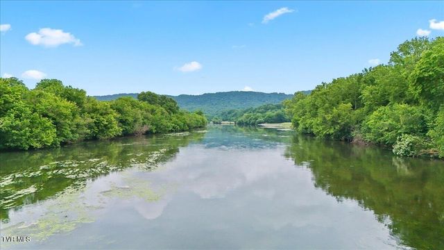 1594 Christian Bend Road, Church Hill, TN 37642