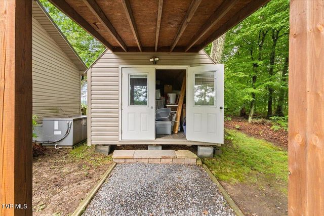 1594 Christian Bend Road, Church Hill, TN 37642