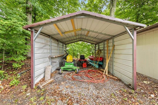 1594 Christian Bend Road, Church Hill, TN 37642