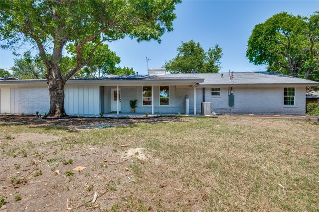 5824 Cynthia Circle, North Richland Hills, TX 76117