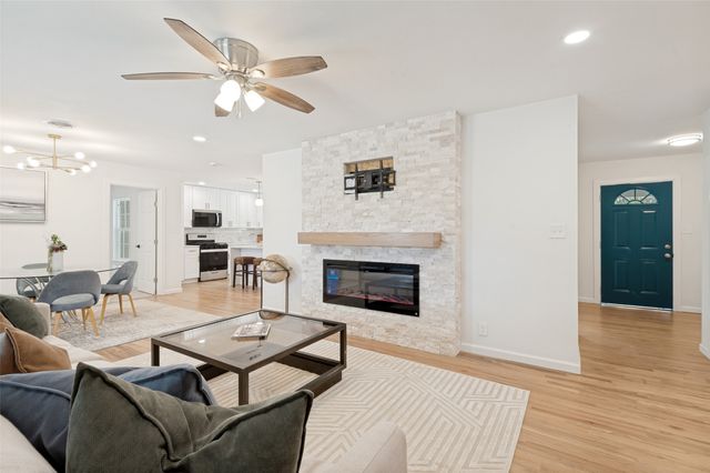 5824 Cynthia Circle, North Richland Hills, TX 76117