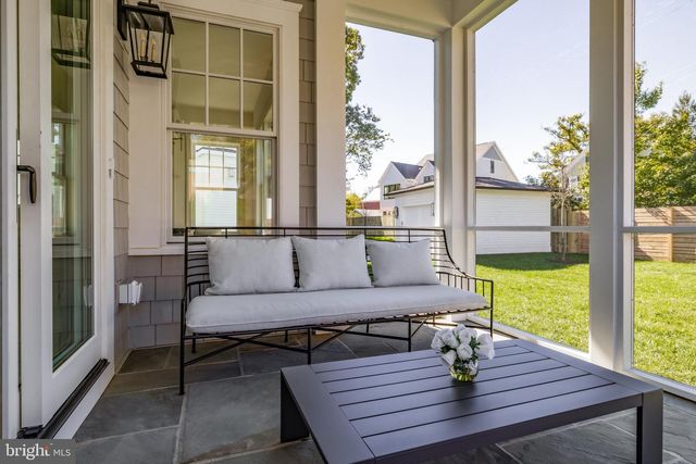 632 N KENMORE ST, Arlington, VA 22201