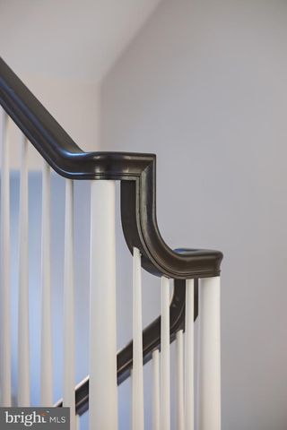 632 N KENMORE ST, Arlington, VA 22201