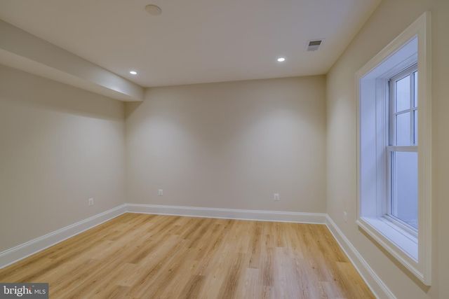 632 N KENMORE ST, Arlington, VA 22201