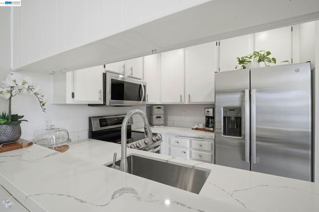 245 Famoso Plz, Union City, CA 94587