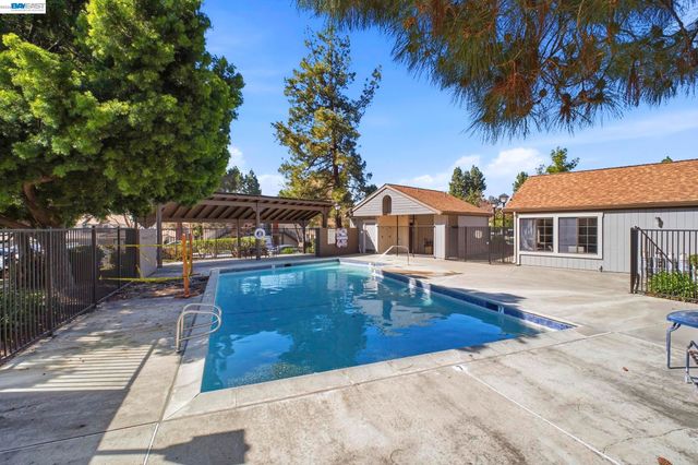 245 Famoso Plz, Union City, CA 94587