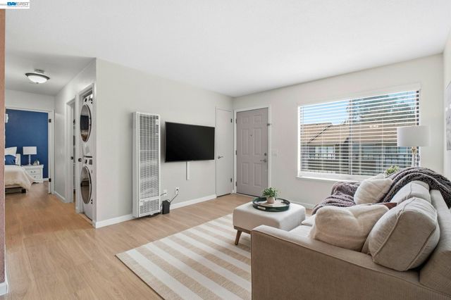 245 Famoso Plz, Union City, CA 94587