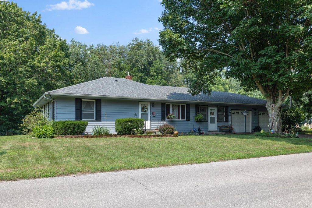 4222 N 400 E, Rolling Prairie, IN 46371