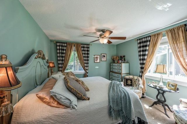 17505 26th Avenue N, Plymouth, MN 55447