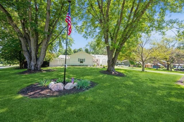 17505 26th Avenue N, Plymouth, MN 55447