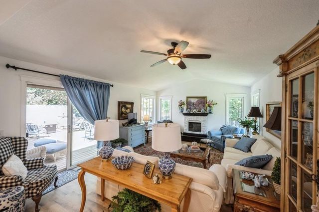 17505 26th Avenue N, Plymouth, MN 55447