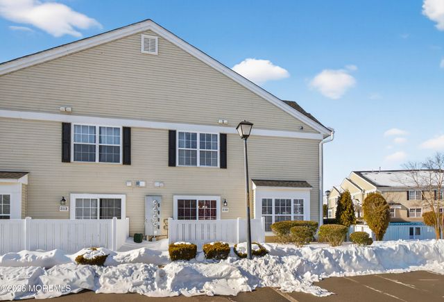 310 Brookfield Drive, Jackson, NJ 08527