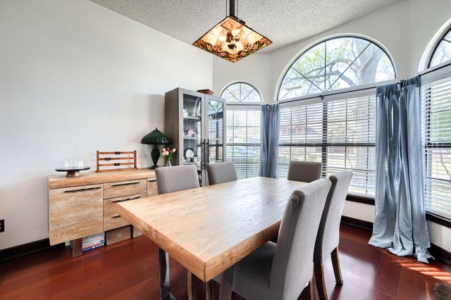 322 Allegheny Trail Lane, Garland, TX 75043