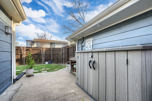 322 Allegheny Trail Lane, Garland, TX 75043