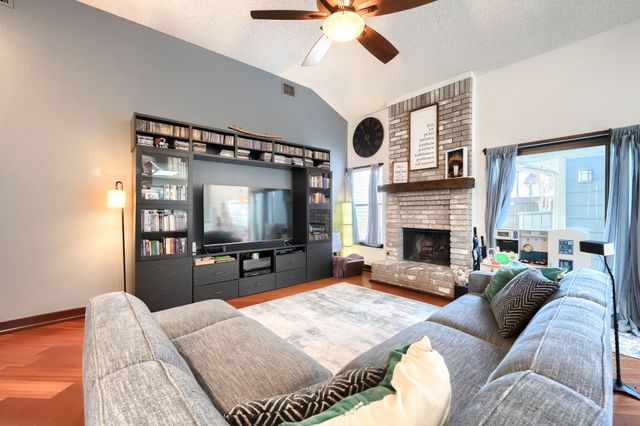 322 Allegheny Trail Lane, Garland, TX 75043