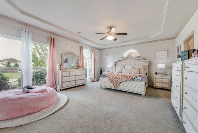 460 Harvest Grove Drive, Waxahachie, TX 75165