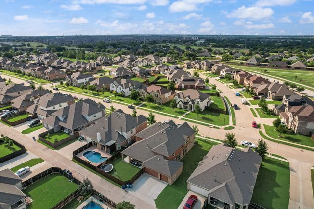 460 Harvest Grove Drive, Waxahachie, TX 75165