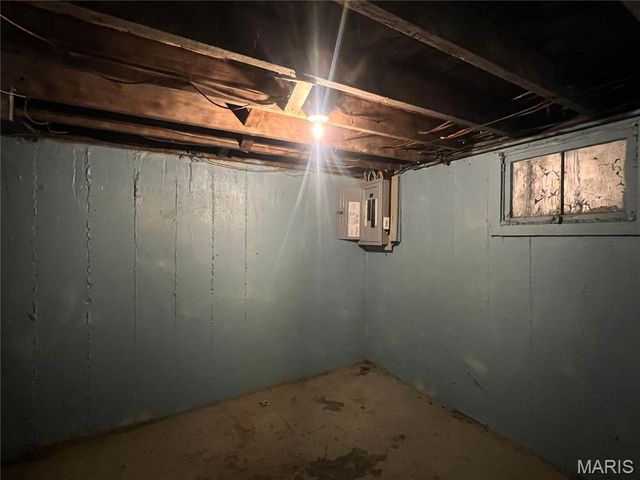 8770 Jordan Avenue, St Louis, MO 63147