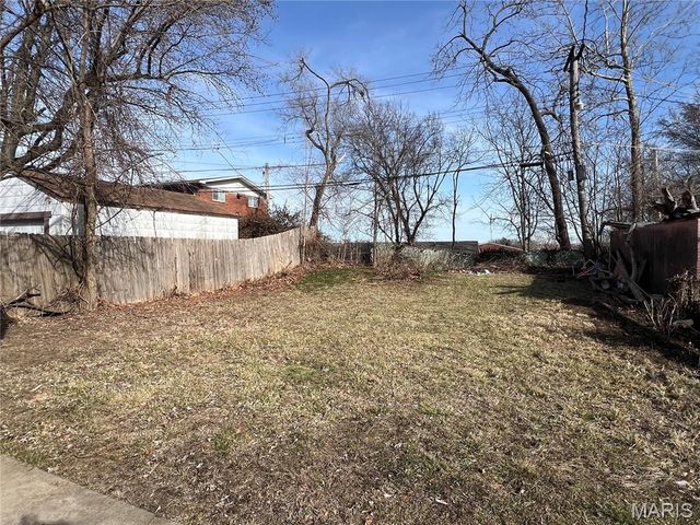 8770 Jordan Avenue, St Louis, MO 63147