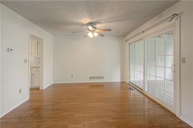 10103 Edelweiss Circle, Merriam, KS 66203