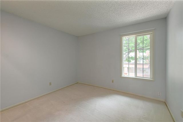 10103 Edelweiss Circle, Merriam, KS 66203