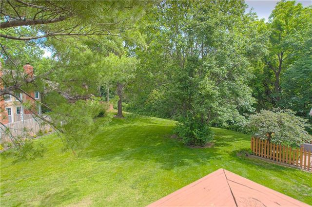 10103 Edelweiss Circle, Merriam, KS 66203
