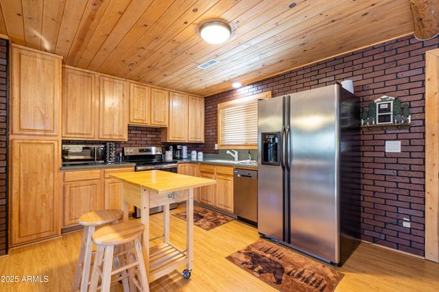 105 HUNTER Place, Munds Park, AZ 86017