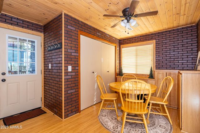 105 HUNTER Place, Munds Park, AZ 86017