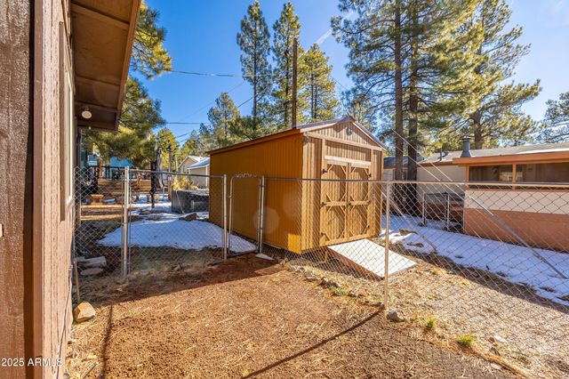 105 HUNTER Place, Munds Park, AZ 86017