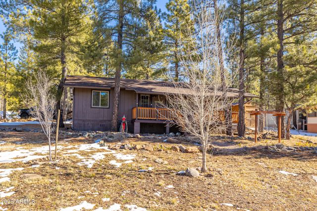 105 HUNTER Place, Munds Park, AZ 86017