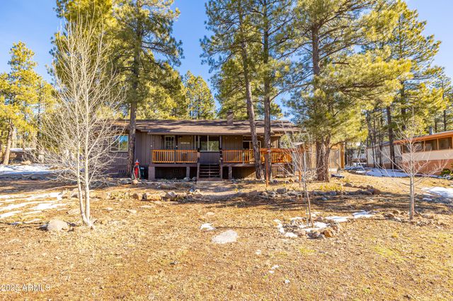 105 HUNTER Place, Munds Park, AZ 86017