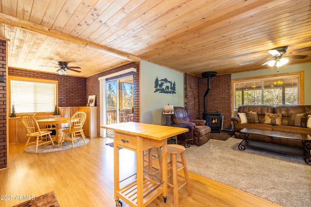 105 HUNTER Place, Munds Park, AZ 86017