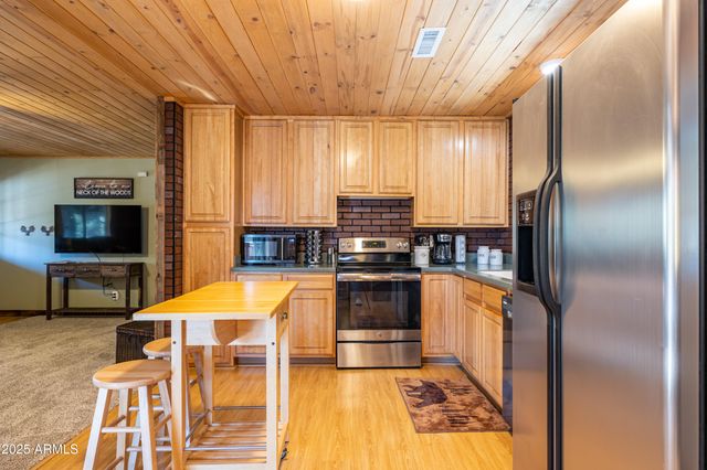 105 HUNTER Place, Munds Park, AZ 86017