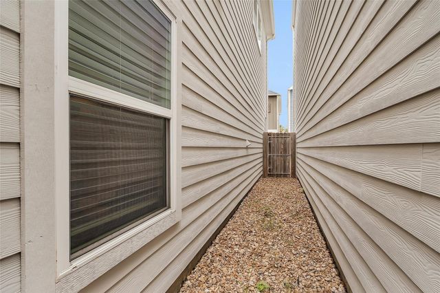 7707 Nasser Lane, Houston, TX 77055