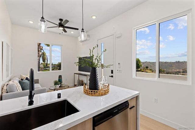 4578 Jicarillo Ave, San Diego, CA 92117