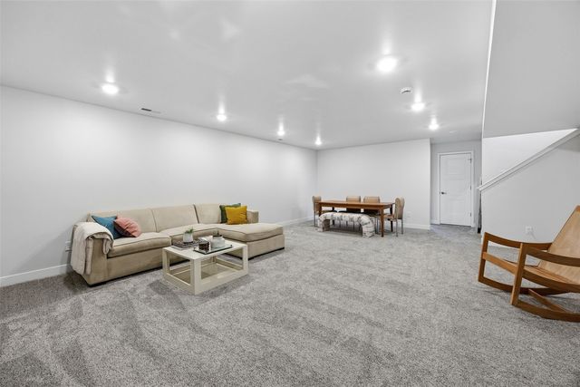 4551 Luke Drive, Iowa City, IA 52246