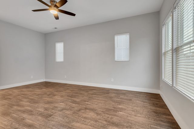 2402 Hyde St, Nashville, TN 37208