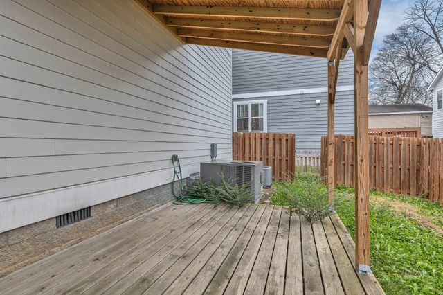 2402 Hyde St, Nashville, TN 37208