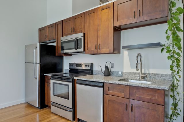 1350 Rosa L Parks Blvd Apt 238, Nashville, TN 37208