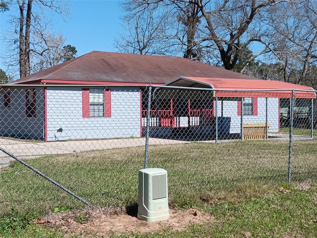 21427 North Street, New Caney, TX 77357