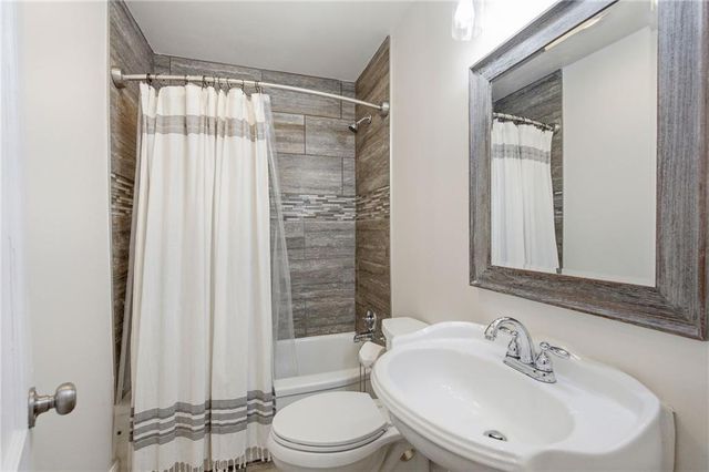 5239 Outlook Street, Mission, KS 66202