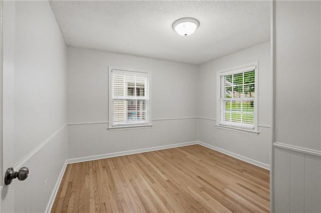 5239 Outlook Street, Mission, KS 66202