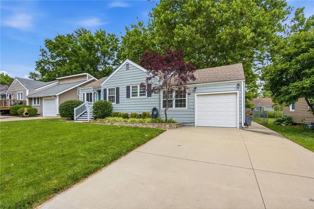 5239 Outlook Street, Mission, KS 66202