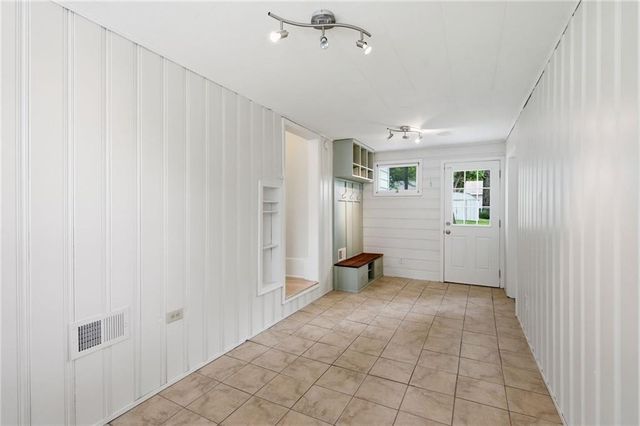5239 Outlook Street, Mission, KS 66202
