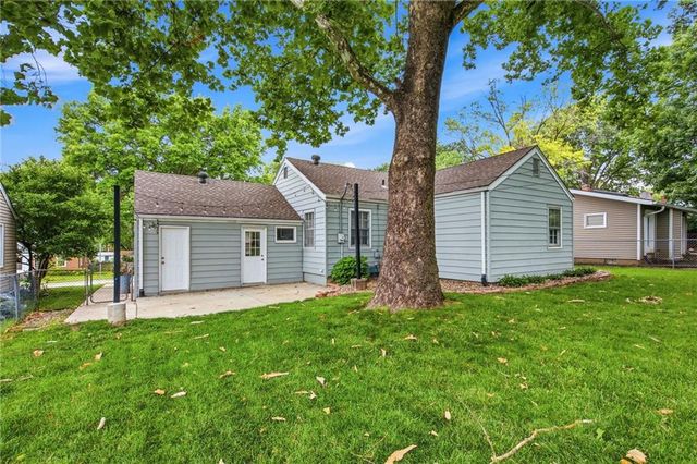 5239 Outlook Street, Mission, KS 66202
